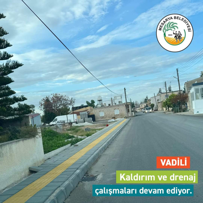 Vadili&#039;de kaldırım ve drenaj çalışmaları sürdürülüyor.